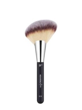 5/$35 NWOB 2 HEAVENLY LUXE SCULPT & DEFINE BLUSH BRUSH #25 retails $42.00 for 1